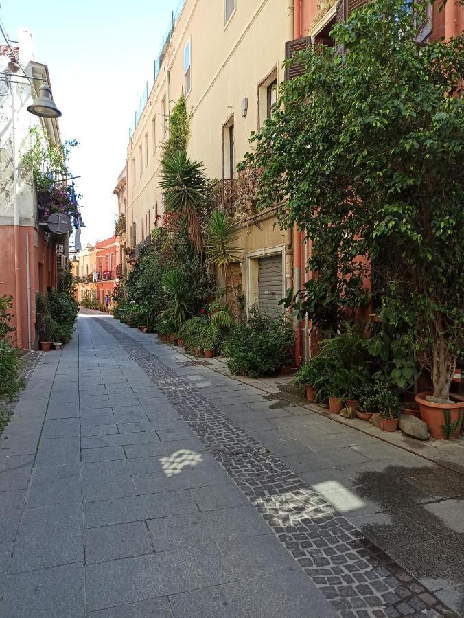 La Casetta Nel Centro カリアリ エクステリア 写真